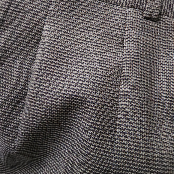 Burberry's Wool Suit Set - Picture 8 of 9